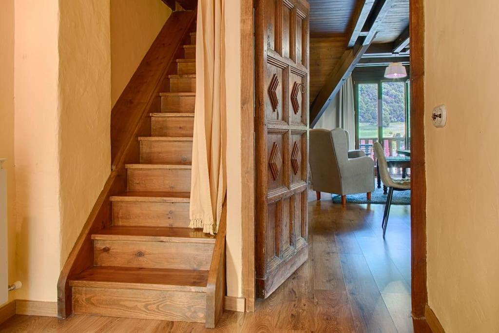 ボソストSaplan Real Estate Casa Izadiアパートメント エクステリア 写真