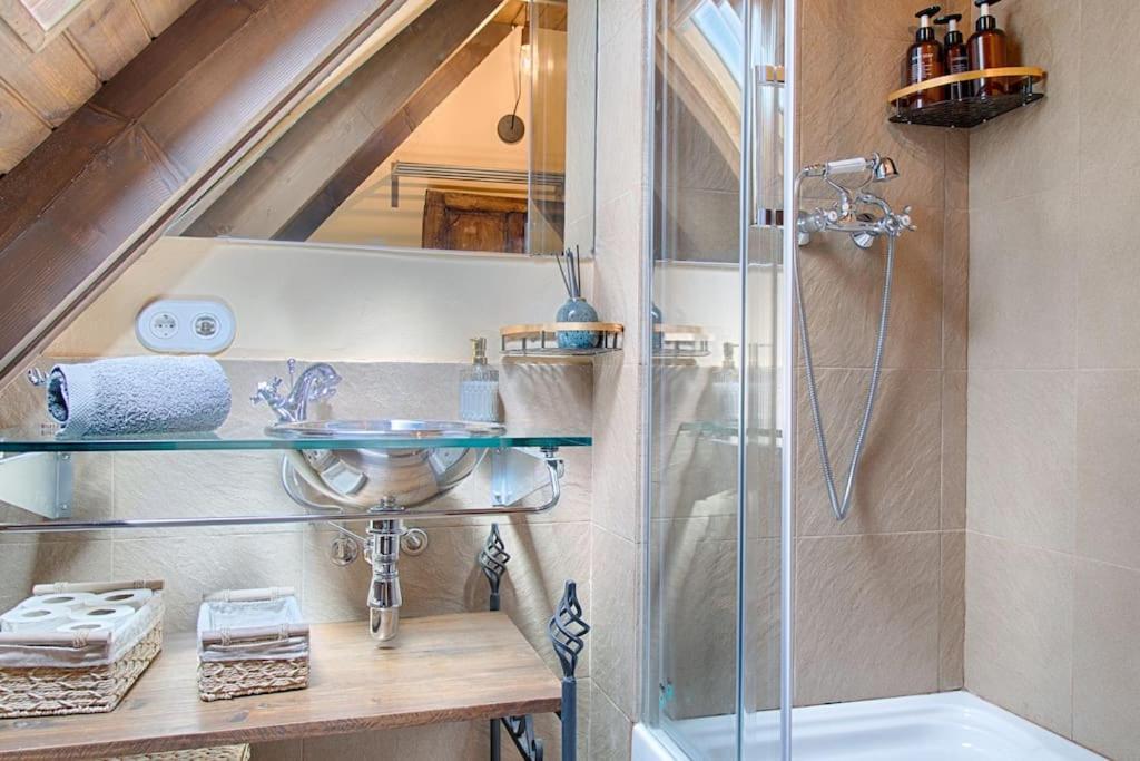 ボソストSaplan Real Estate Casa Izadiアパートメント エクステリア 写真