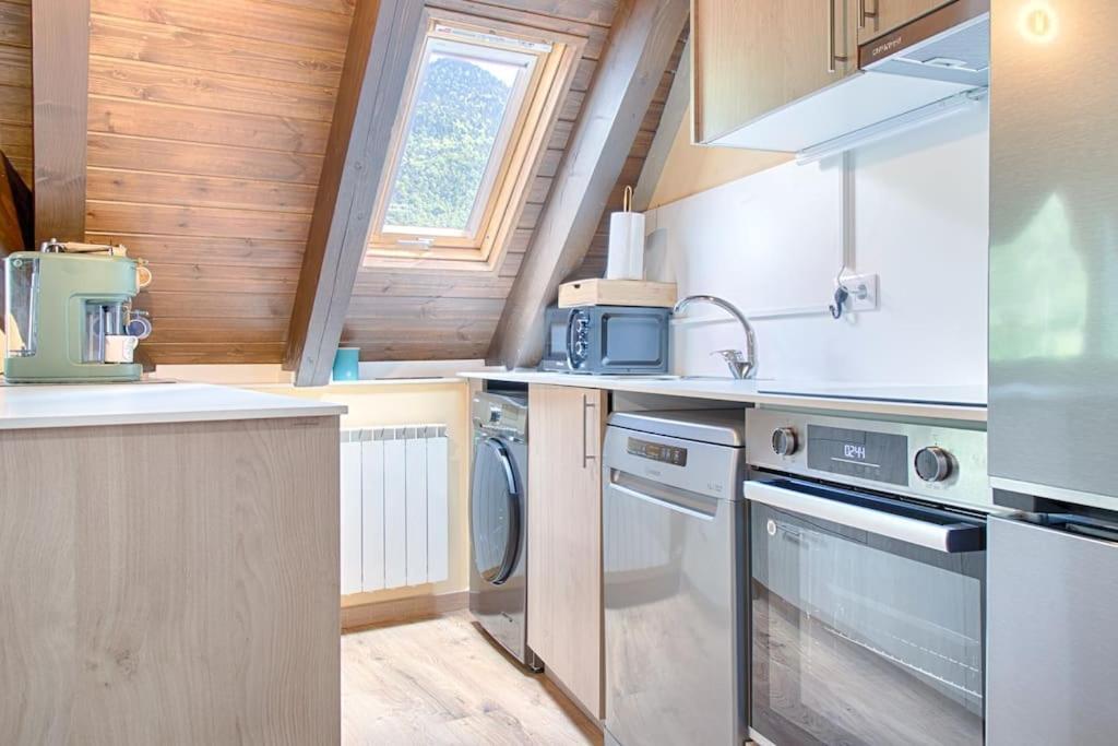 ボソストSaplan Real Estate Casa Izadiアパートメント エクステリア 写真